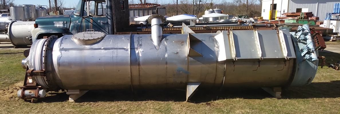 Used Reverse Pulse Jet Dust Collector with Hopper receiver with live bottom discharge. Built bu Flex Kleen.  Model 84 CTBC 18III. Stainless Steel. Has (18) Cages approx. 4.5